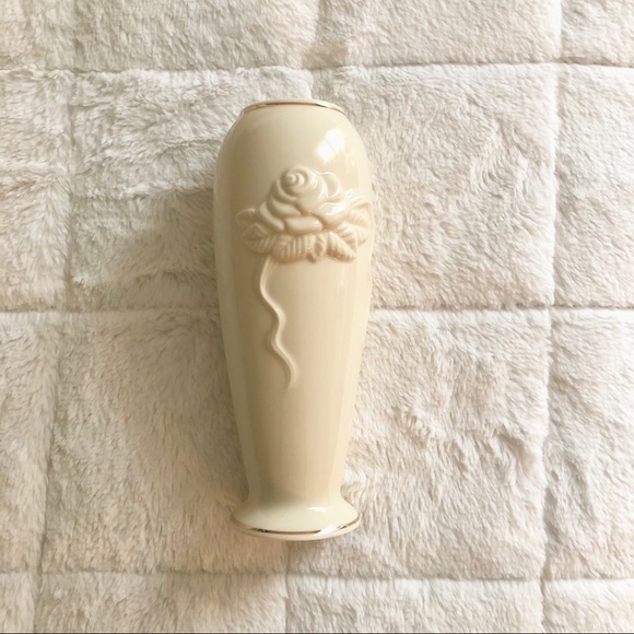 Lenox Rose Blossom Porcelain Vase - Picture 2 of 5